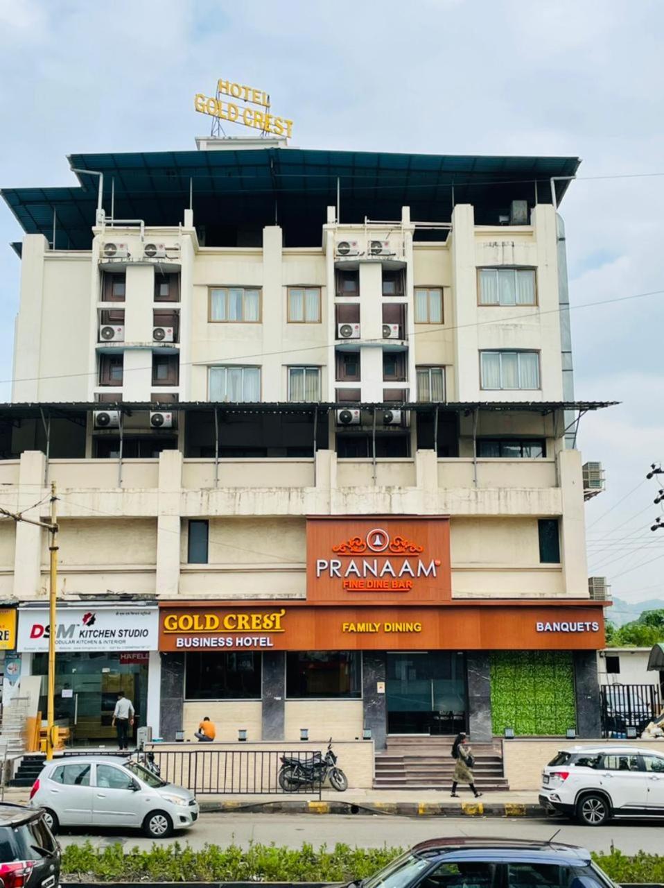 Gold Crest Business Hotel 나비뭄바이 외부 사진